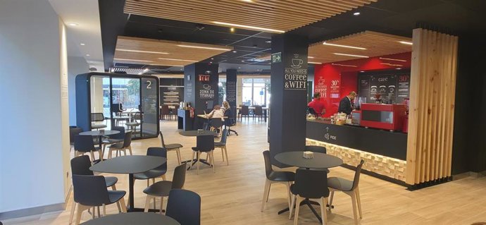 Banco Santander inaugura su primer WorkCafé urbano en Córdoba, situado en el número 20 de la Avenida Gran Capitán.