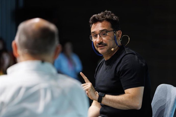 Juan José Bayona, director de cine, en el Festival de Santander