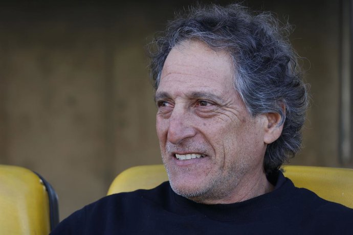 Futbol, Santiago Wanderers vs Deportes Temuco. Fecha 6, Campeonato Ascenso 2025. El entrenador de Deportes Temuco, Mario Salas, durante el partido de primera division B contra Santiago Wanderers realizado en el estadio Lucio Farina de Quillota,