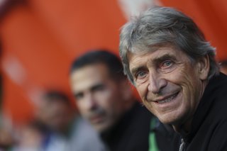 Archivo - Chile.- Prensa española se reconcilia con Pellegrini tras victoria sobre Real Madrid