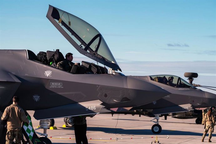 Archivo - Dos aviones F-35 de la Fuerza Aérea de Estados Unidos en la Base Aérea de iauliai, Lituania, en apoyo a la defensa colectiva de la OTAN