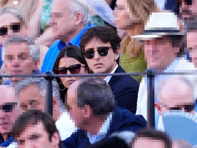 Archivo - Tana Rivera y Roca Rey durante una corrida de toros