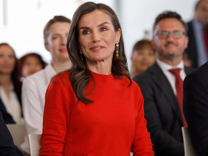 Archivo - La Reina Letizia visita el Centro de Investigación Mente, Cerebro y Comportamiento (CIMCYC) de la Universidad de Granada.