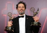Foto: 'La Maldición de Widow's Bay' domina en los Emmy 2026 con 14 premios