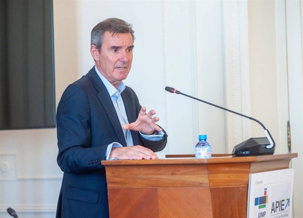 Archivo - El presidente de la Comisión Nacional del Mercado de Valores (CNMV), Carlos San Basilio.