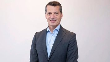 Archivo - El director de la oficina de Mapfre RE en Bruselas, Benoit Goureau.