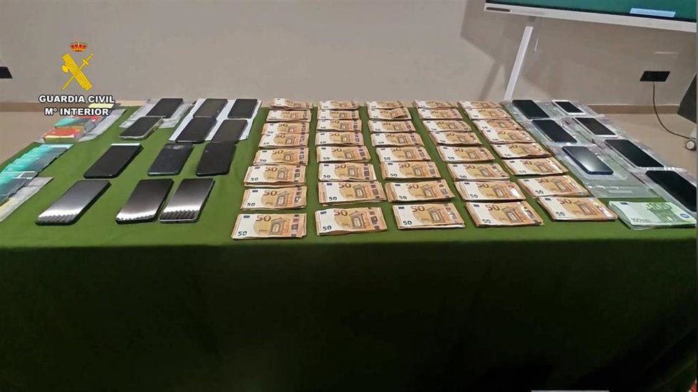 Cae una red de ciberestafadores que defraudó más de un millón haciéndose pasar por un banco