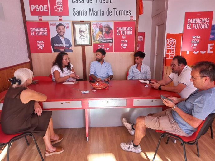 El PSOE de Salamanca critica el "deterioro" del transporte metropolitano de Santa Marta y exige medidas.
