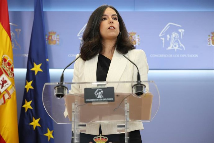 La portavoz de Vox en el Congreso, Pepa Millán, durante una rueda de prensa en el Congreso de los Diputados, a 15 de septiembre de 2026, en Madrid (España).