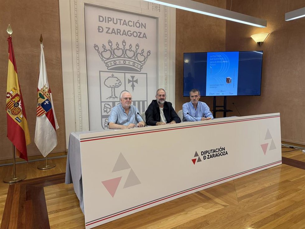 El acto, que tendrá lugar el 6 y el 7 de noviembre en el Paraninfo de la Universidad de Zaragoza y en el Centro Joaquín Roncal, incluye conferencias, ponencias y mesas con la participación de más de sesenta especialistas.