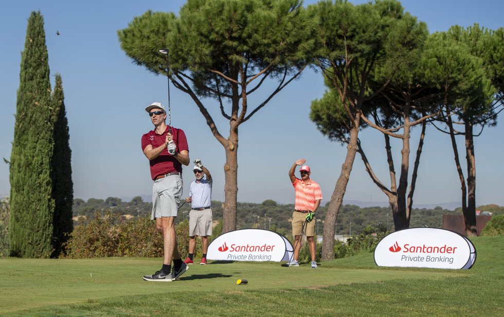 Pau Gasol durante el torneo de golf solidario a beneficio de su fundación y organizado por Santander Private Banking