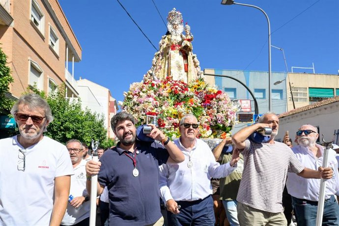 López Miras destaca la "pasión única" que despierta la Romería de la Fuensanta y la califica de "histórica"