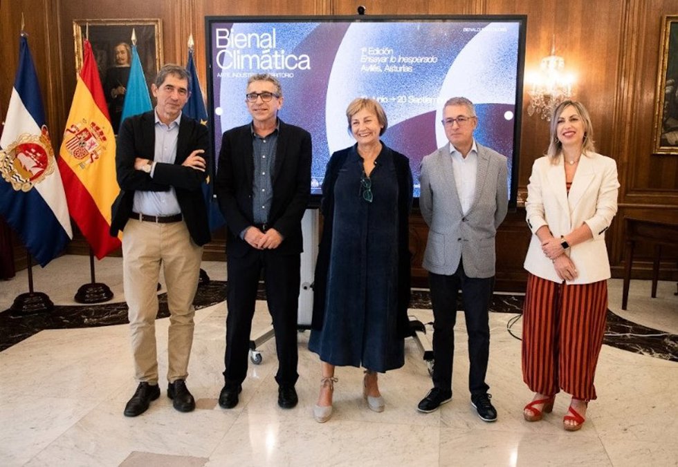 Autoridades en el balance de la Bienal Climática