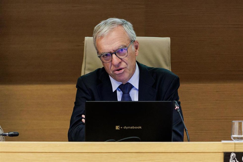 El director general de la Unión Nacional Fotovoltaica (UNEF), economista, experto en energías renovables, José Donoso Alonso, comparece ante la Comisión de Investigación sobre el apagón, en el Congreso de los Diputados, a 14 de septiembre de 2026, en Madr