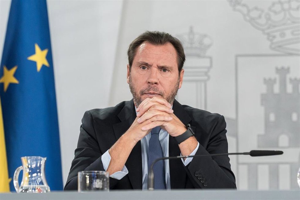 El ministro de Transportes y Movilidad Sostenible, Óscar Puente, durante la rueda de prensa tras el Consejo de Ministros, en el Palacio de la Moncloa, a 15 de septiembre de 2026, en Madrid (España).