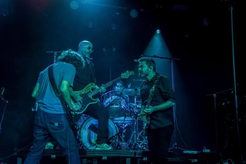 Archivo - El grupo Vetusta Morla durante una actuación en La Riviera, a 9 de septiembre de 2024, en Madrid (España). 