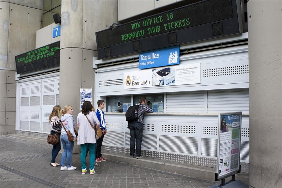 Archivo - Estadio Santiago Bernabéu