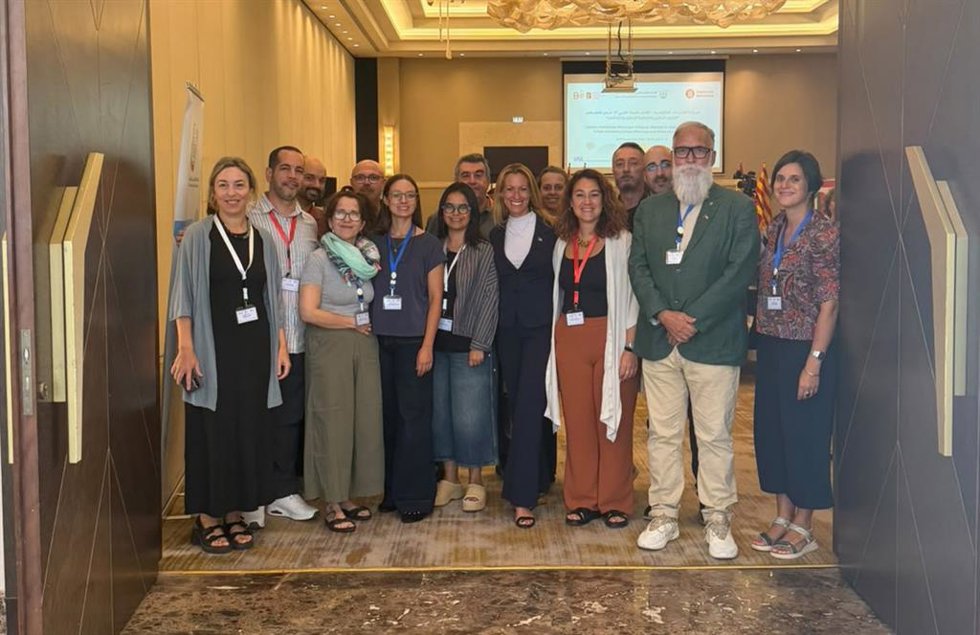 Representantes de los gobiernos locales reunidos en Jordania.