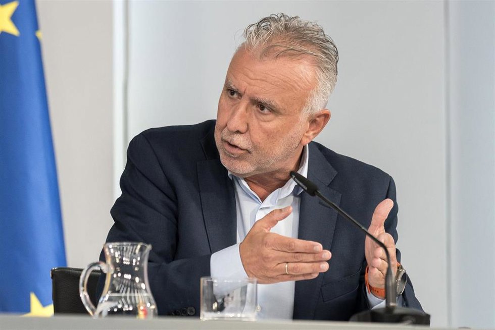 El ministro de Política Territorial y Memoria Democrática, Ángel Víctor Torres, durante la rueda de prensa tras el Consejo de Ministros, en el Palacio de la Moncloa, a 15 de septiembre de 2026,