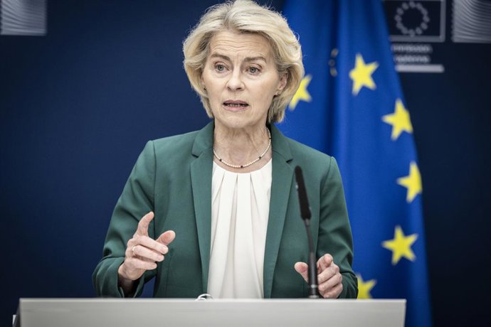 2 de setembro de 2026: A presidente da Comissão Europeia, Ursula von der Leyen, faz uma declaração à imprensa antes de sua reunião com o secretário-geral da OTAN, Mark Rutte, em Bruxelas, Bélgica, na quarta-feira, 02/09/2026. Foto de Wiktor Dabkowski, Ima