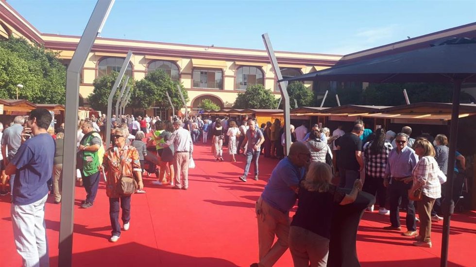 Archivo - Los vinos y licores de la provincia, protagonistas en la muestra del patio de la Diputación, en foto de archivo
