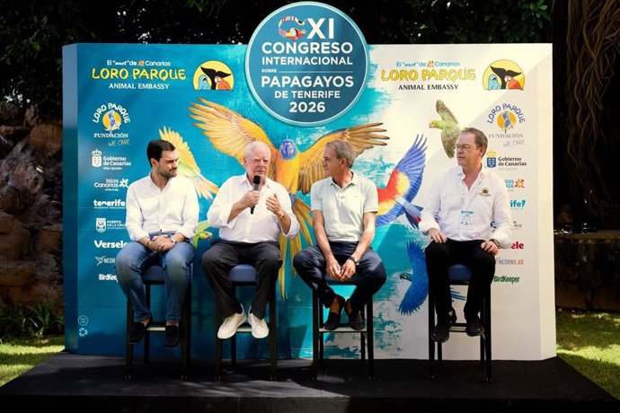 Acto de presentación del XI Congreso Internacional sobre Papagayos de Tenerife, en el Puerto de la Cruz