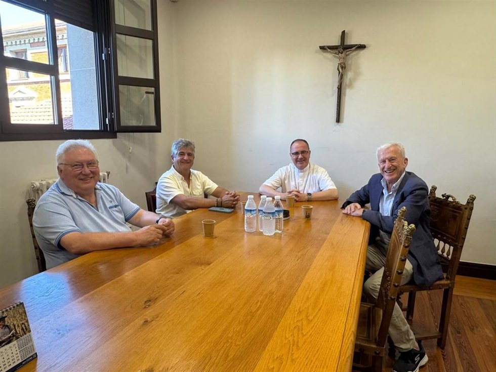 El presidente de Cáritas Española visita Cáritas La Rioja