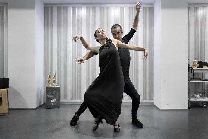 Archivo - El bailaor Andrés Marín con Ana Morales, en una foto de archivo