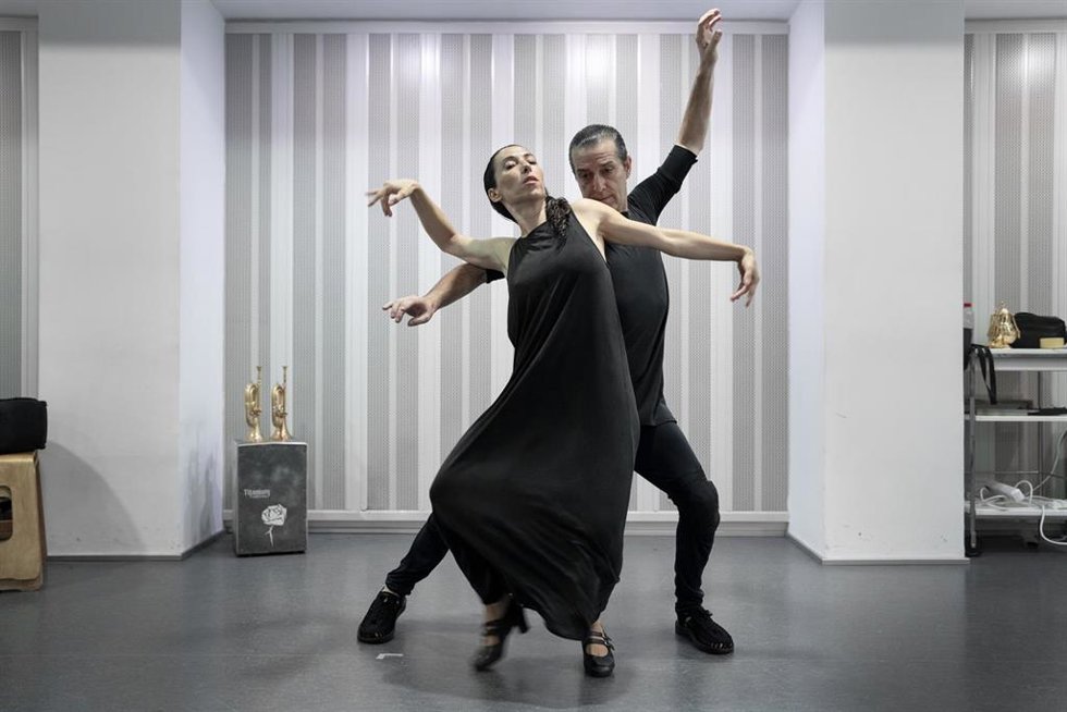 Archivo - El bailaor Andrés Marín con Ana Morales, en una foto de archivo