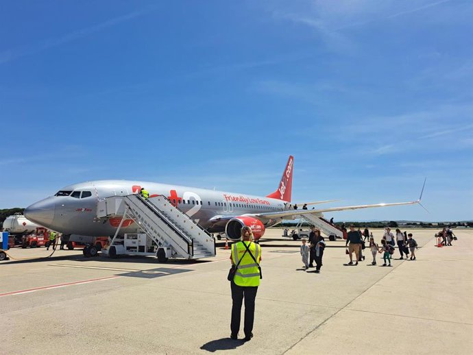 Archivo - Avión de Jet2.Com.
