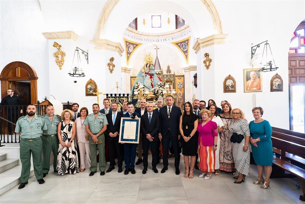 Entrega del Escudo de Oro de la Diputación de Almería a la Devoción a la Virgen del Socorro de Tíjola.