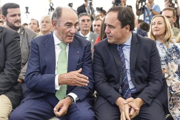 El presidente ejecutivo de Iberdrola, Ignacio Sánchez Galán (i), y el presidente de la Generalitat Valenciana, Juanfran Pérez Llorca (d), durante el acto de culminación del Plan Il·lumina de Iberdrola, a 15 de septiembre de 2026, en Valencia, Comunidad Va