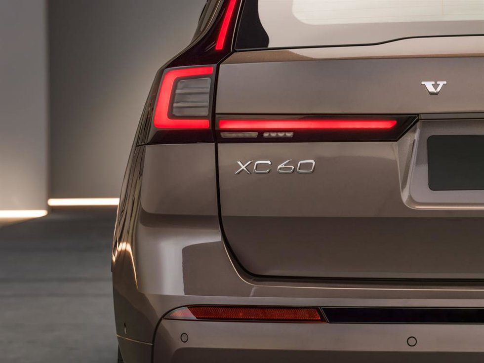 Volvo lanza nuevas versiones híbridas enchufables del XC60 y XC90 con hasta 200 kilómetros de autonomía