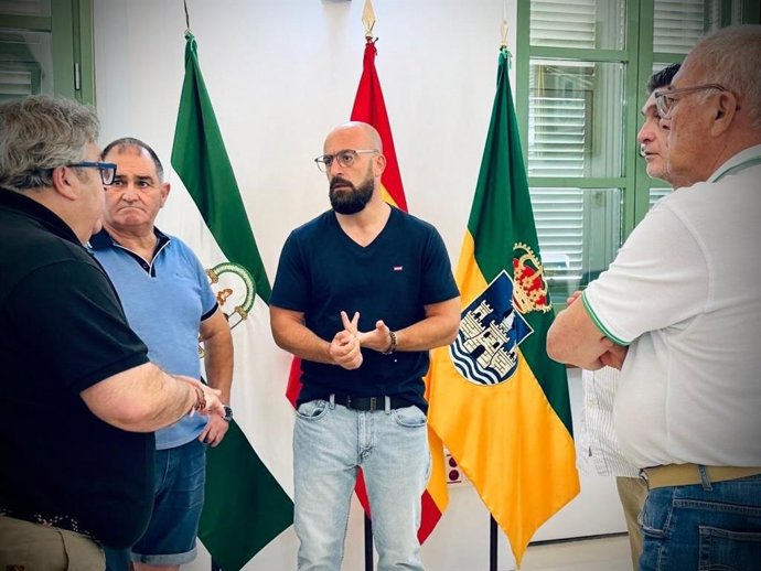 Germán Beardo con representantes del sector pesquero portuense.