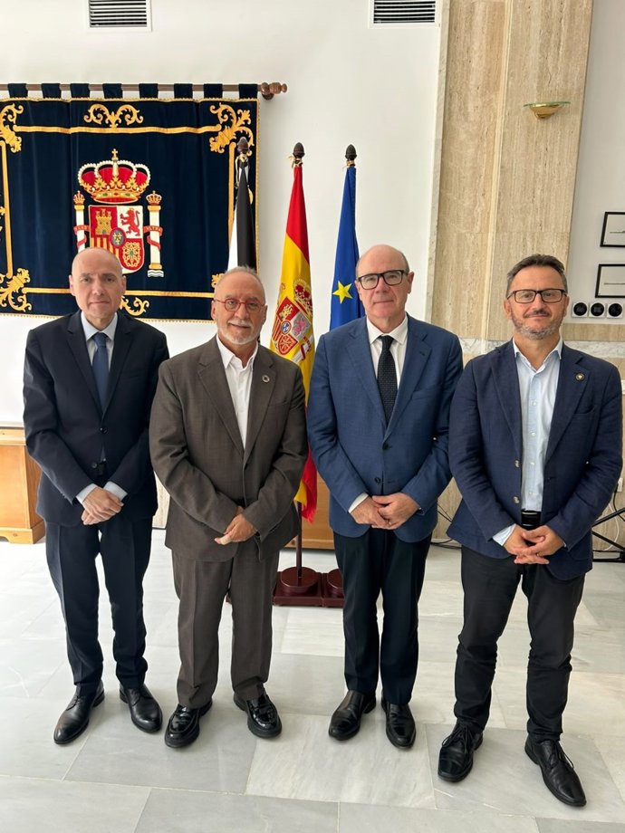 La Universidad de Granada ha presentado al Ministerio las medidas incluidas en su Plan de Contingencia, que contempla el refuerzo de la seguridad, adaptaciones docentes y horarios y medidas de bienestar y apoyo psicológico