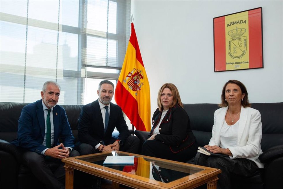 Lucía Ruiz, nueva presidenta de la AVT, se reúne con Santiago Abascal para trasladarle las principales reivindicaciones de las víctimas del terrorismo