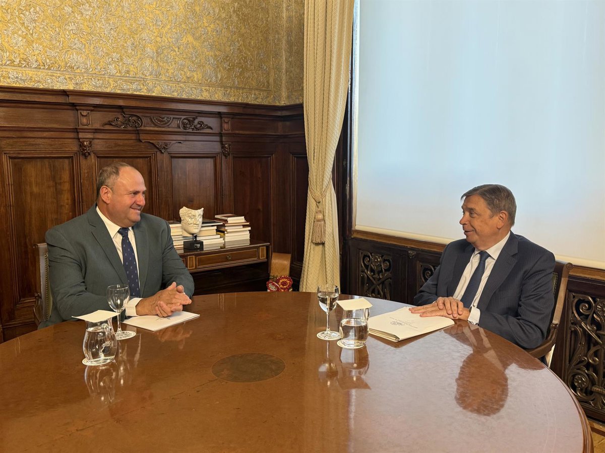 C-LM traslada al Ministerio de Agricultura sus prioridades en PAC, gestión del agua y apoyo a sectores estratégicos