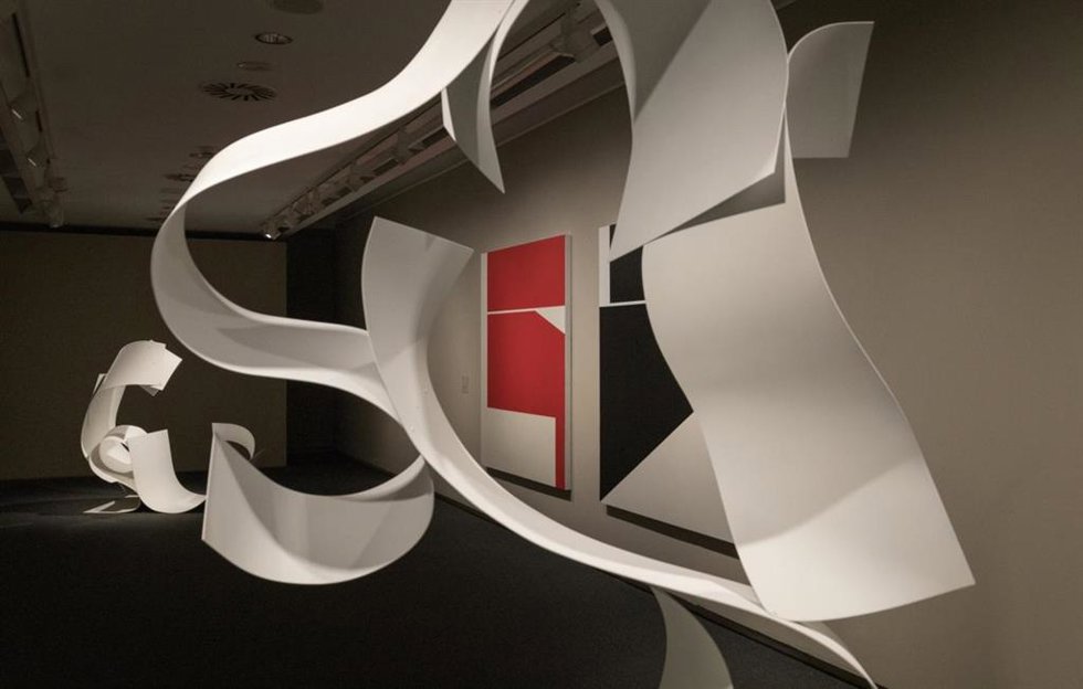 Obras de la exposición 'Càntic. El profund és l'aire' del artista Ñaco Fabré.