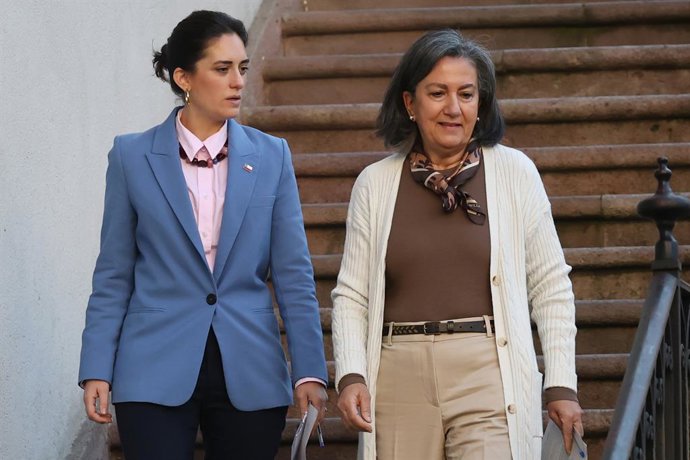 Santiago 15 de septiembre 2026. La ministra de Desarrollo Social Mar a Jesus Wulf, junto a su par de Salud, May Chomali; realizan un punto d prensa en el Palacio de La Moneda. Dragomir Yankovic/Aton Chile