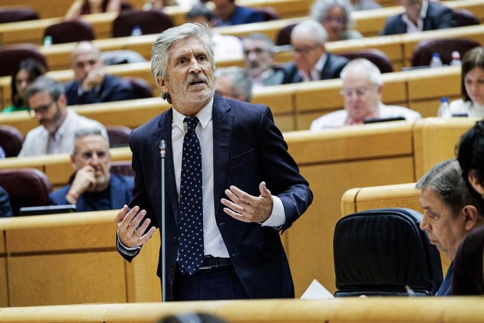 El ministro del Interior, Fernando Grande-Marlaska, interviene durante una sesión de control al Gobierno, en el Senado, a 15 de septiembre de 2026, en Madrid (España).