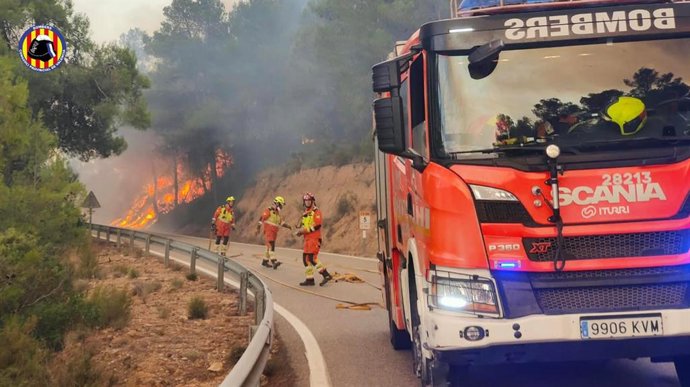 Imatge de l'operatiu d'extinció a Toixa