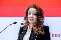 Madrid defiende que "no se falsean" listas frente a las acusaciones de un médico con "expediente disciplinario"