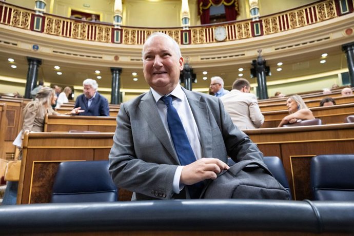 El ministro de Industria y Turismo, Jordi Hereu, durante una sesión de control al Gobierno, en el Congreso de los Diputados, a 16 de septiembre de 2026, en Madrid (España).