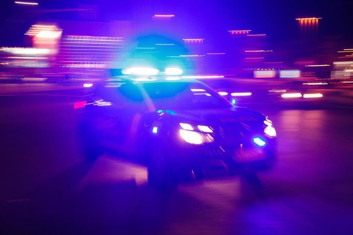 Archivo - Un coche de Policía Nacional