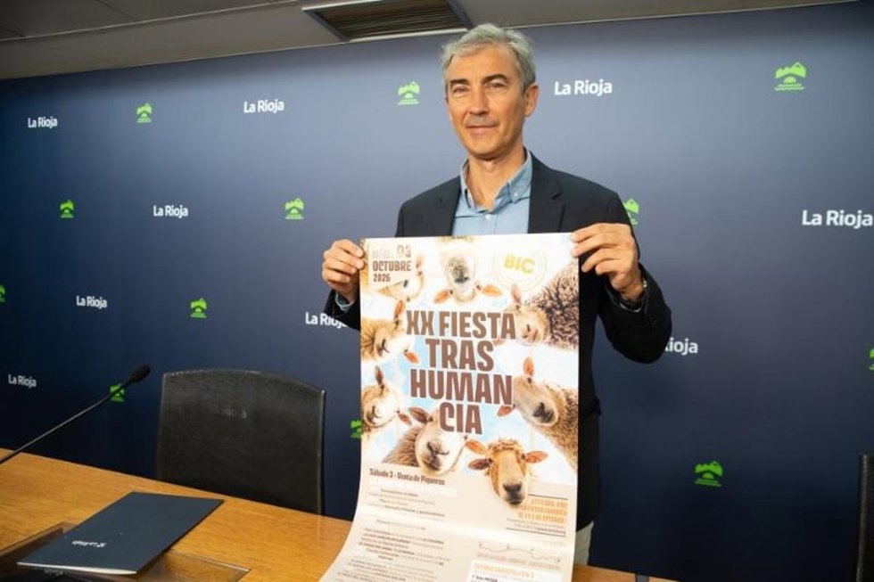 El director general de Medio Natural y Paisaje, Ignacio Sáenz de Urturi, presenta la 'XX Fiesta de la Trashumancia. La marcha de los pastores'