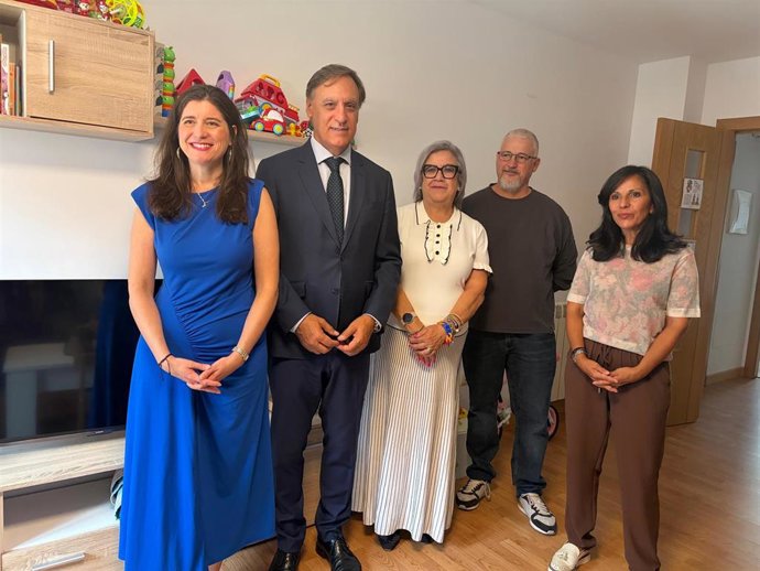 García Carbayo, durante la inauguración de la vivienda.