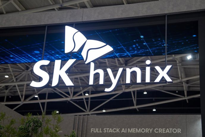 Archivo - June 4, 2026, Taipei, TAIWAN: SK Hynix logo at Computex 2026 in Taipei, Taiwan, June 4, 2026. NEXPHER/Vernon Yuen