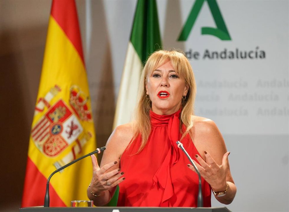 La vicepresidenta tercera y consejera de Economía, Hacienda y Fondos Europeos, y portavoz del Gobierno andaluz, Carolina España, durante la rueda de prensa. A 16 de septiembre de 2026, en Sevilla (Andalucía, España). Rueda de prensa tras el Consejo de Gob