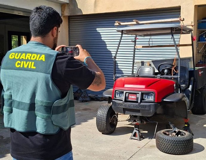 La Guardia Civil investiga a cinco menores