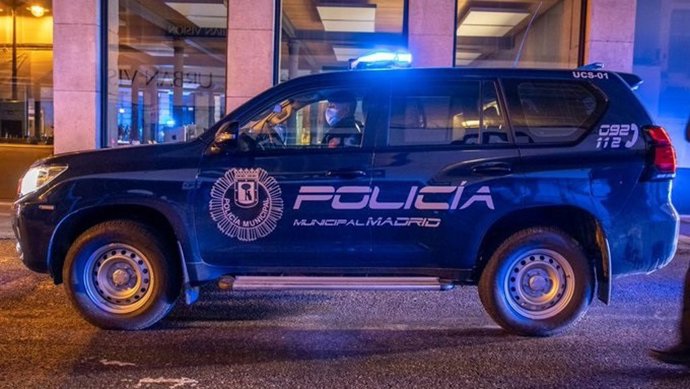 Archivo - Coche patrulla de la Policía Municipal de Madrid